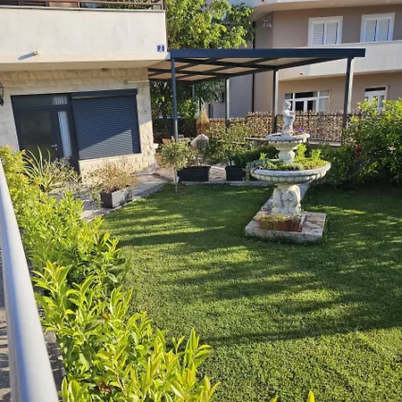 Mariva Apartment Dicmo